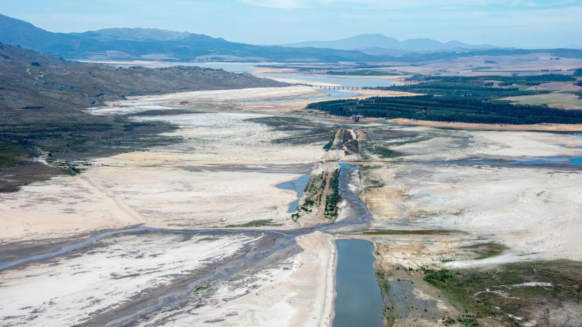 سد تئوواترسکولوف در سال ۲۰۱۸