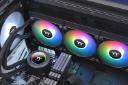 نمای درحال کار خنک کننده مایع ترمالتیک Thermaltake TH360 V2 ARGB