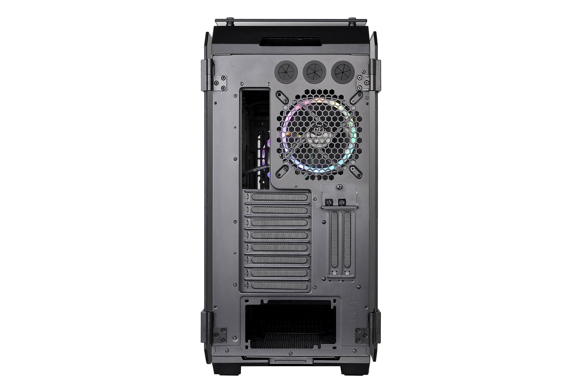 نمای پنل پشت کیس کامپیوتر ترمالتیک View 71 Tempered Glass RGB Plus Edition با نمایش اسلات های توسعه، منافذ عبور هوا و محل عبور لوله های خنک کننده مایع