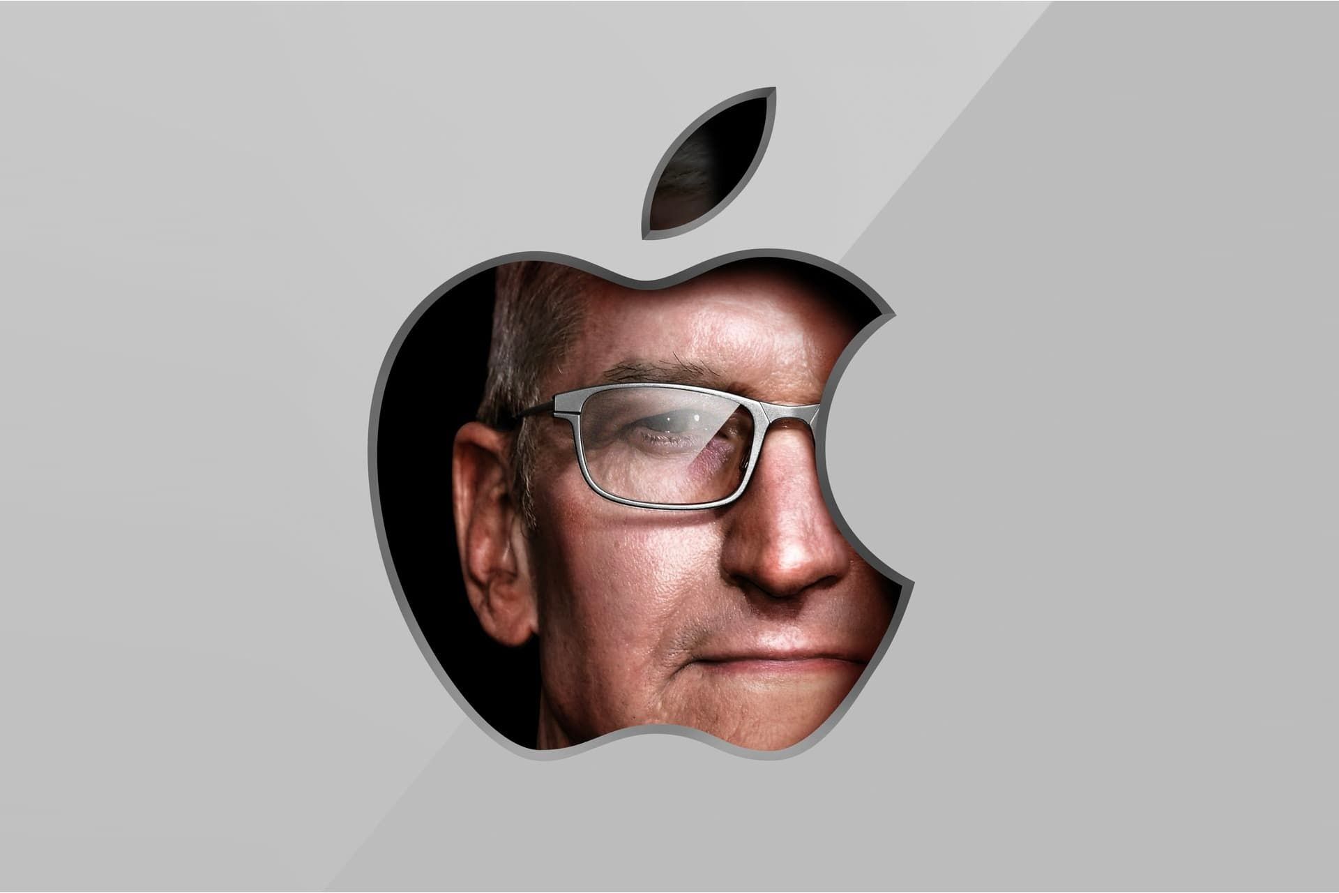 تیم کوک / Tim Cook در داخل لوگو اپل Apple