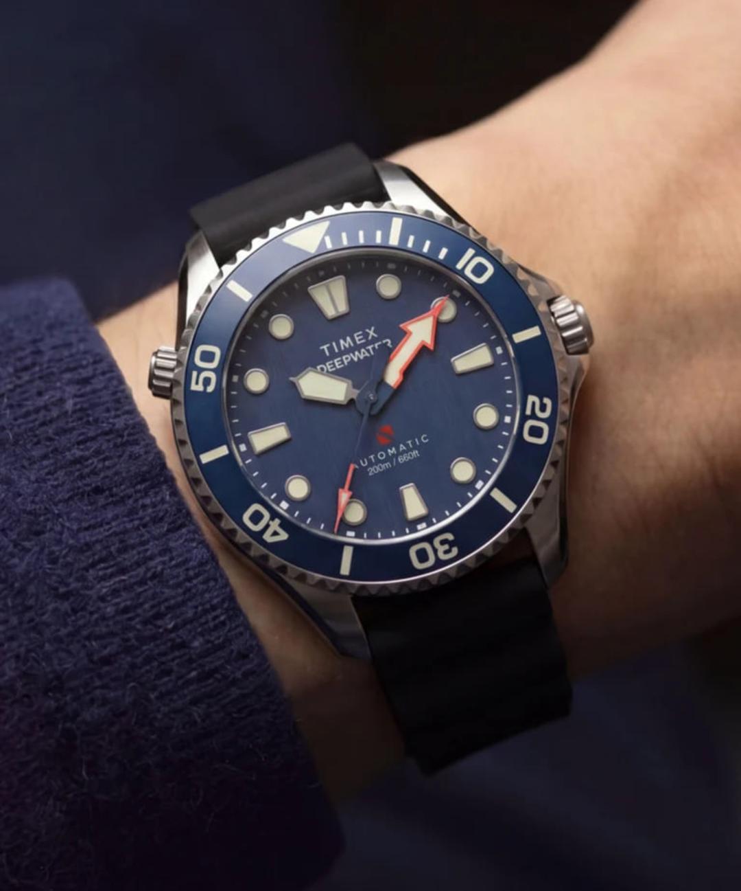 ساعت مچی تایمکس مدل Deepwater Meridian با صفحه آبی و بند لاستیکی