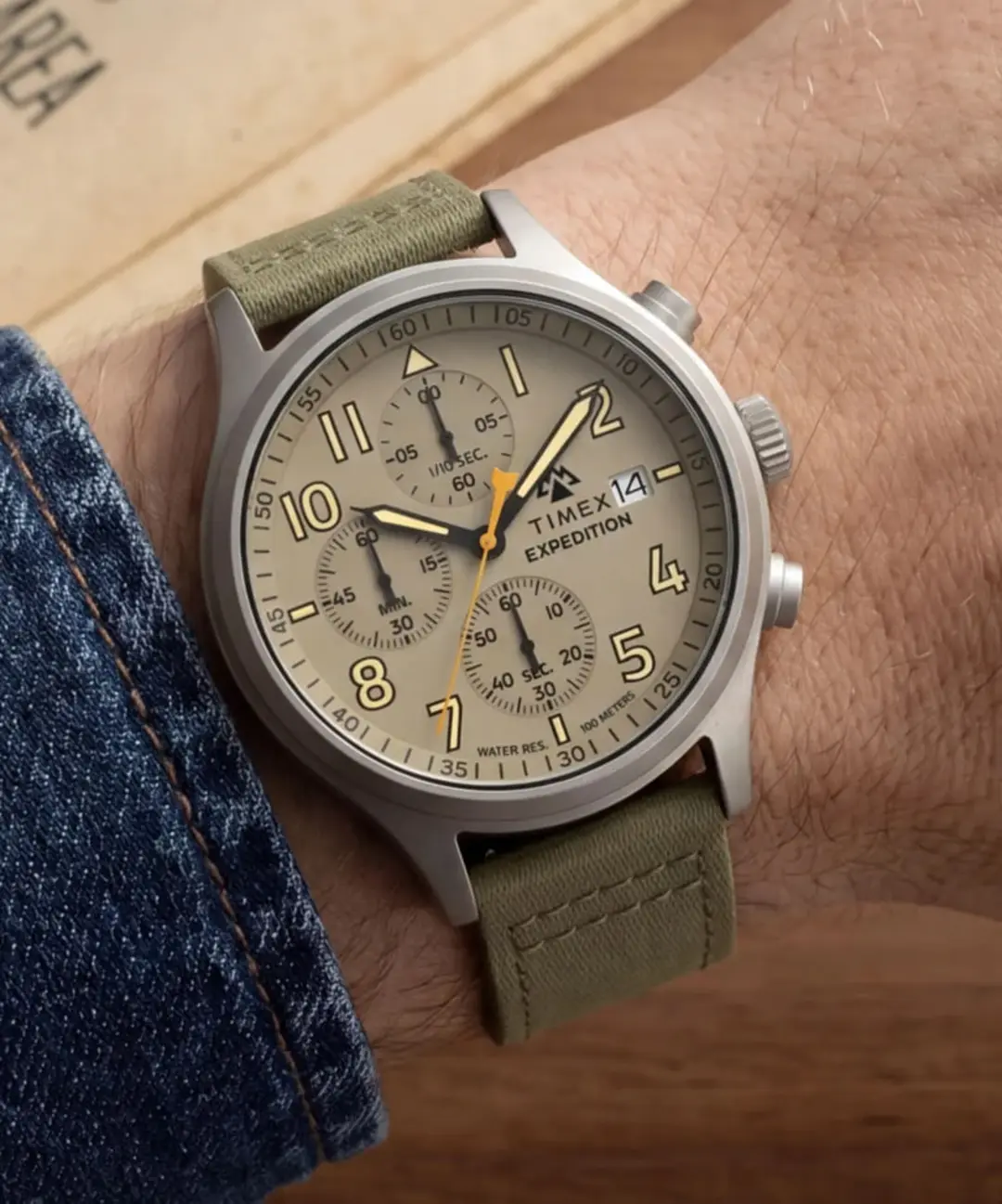 ساعت مچی تایمکس مدل Expedition Sierra Chronograph با بند پارچه‌ای نظامی