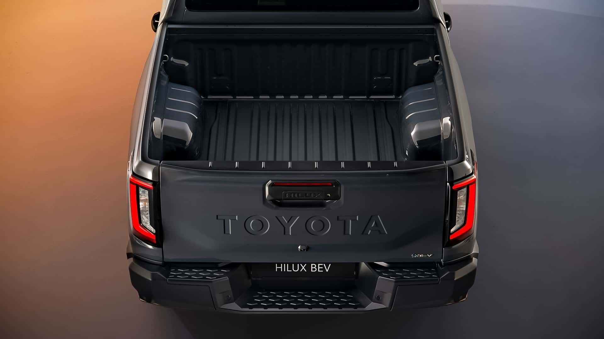 نمای فضای بار صندوق هایلوکس ۲۰۲۶