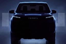 نمای جلوی خودروی تویوتا (Toyota) هایلوکس با تکنولوژی سوخت هیدروژنی