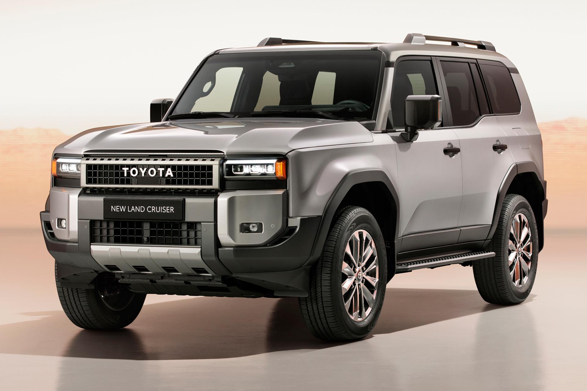خودرو تویوتا پرادو Toyota Prado J250 2025 نمای جلو و جانبی