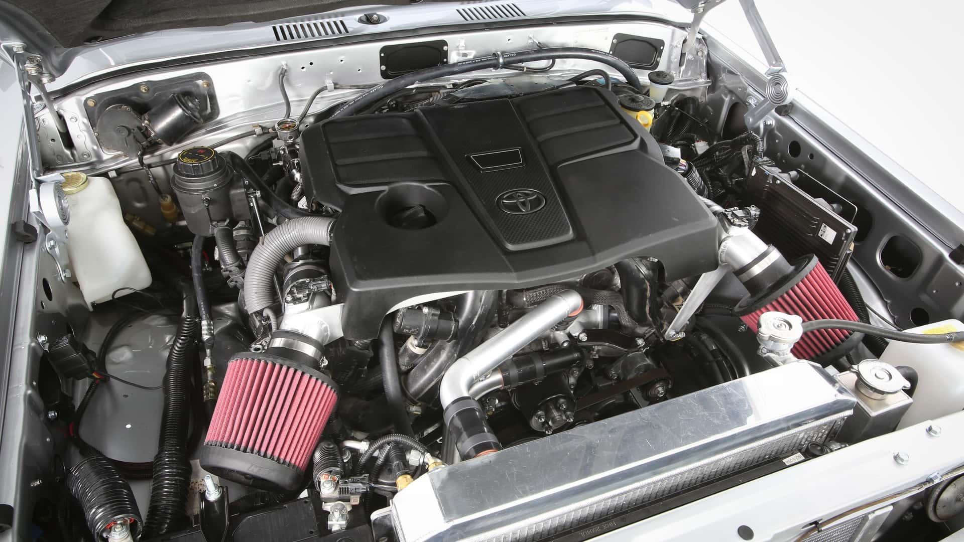 موتور خودرو تویوتا لندکروزر FJ60