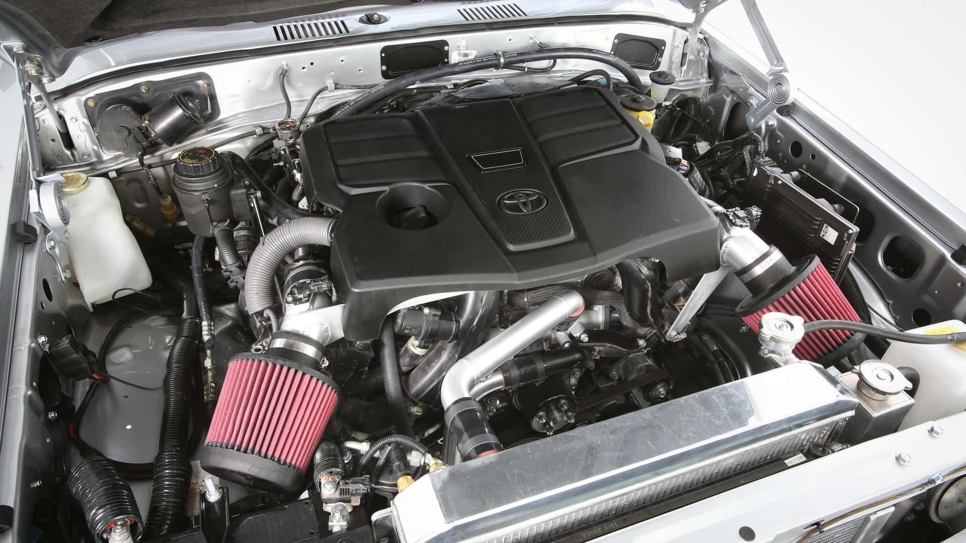 موتور خودرو تویوتا لندکروزر FJ60