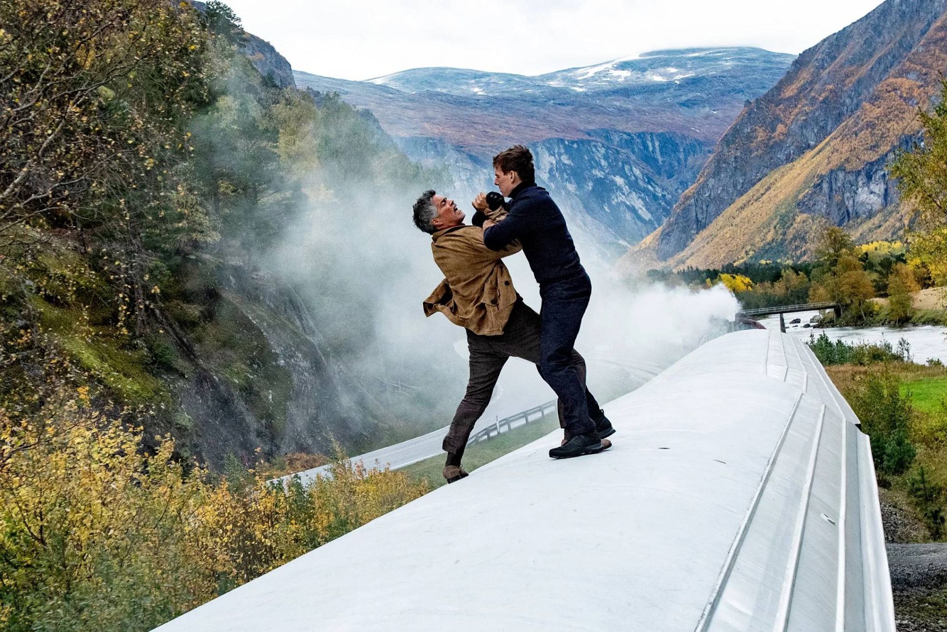 درگیری روی قطار