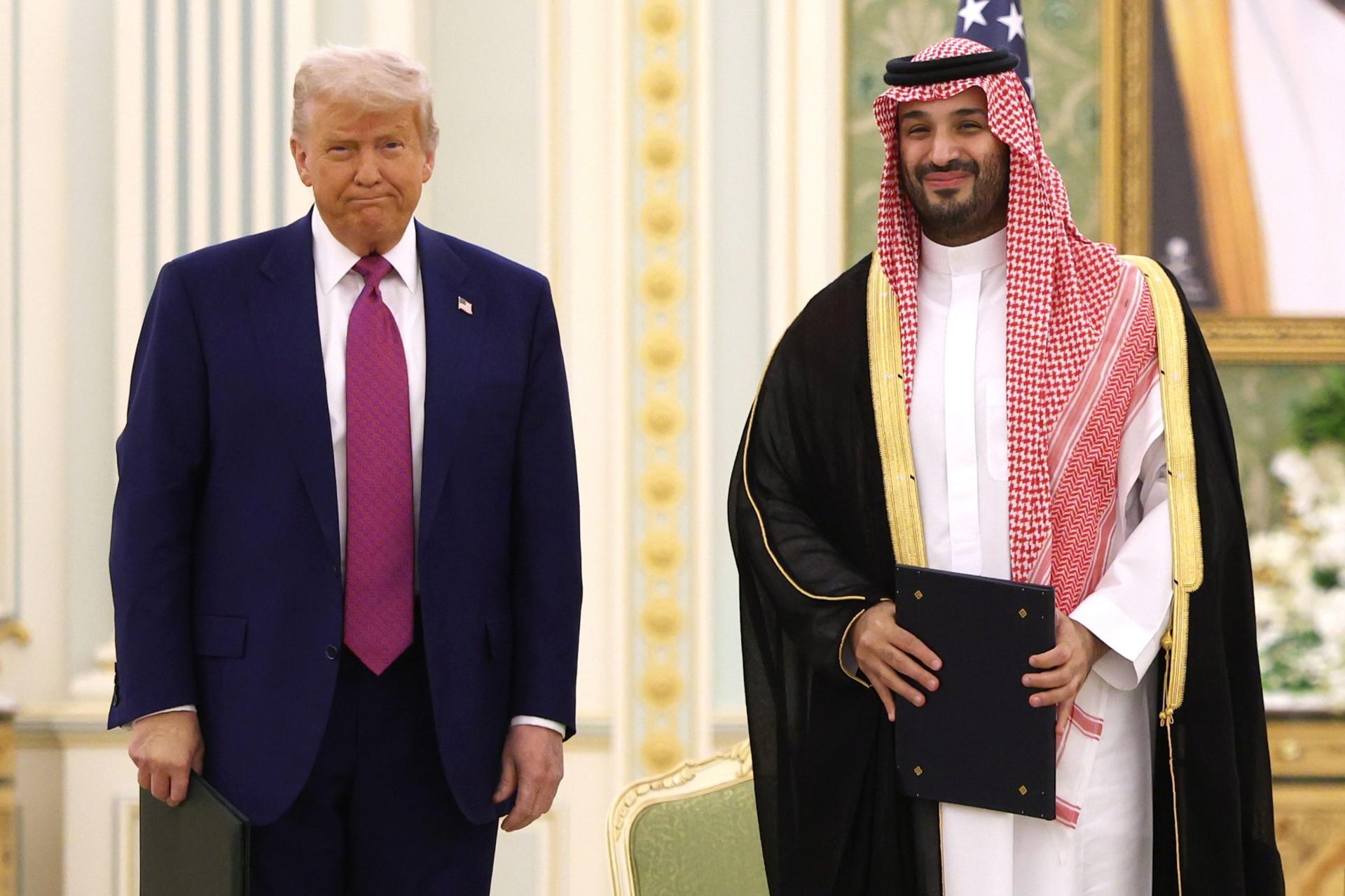 دونالد ترامپ و محمد بن سلمان در کنار هم