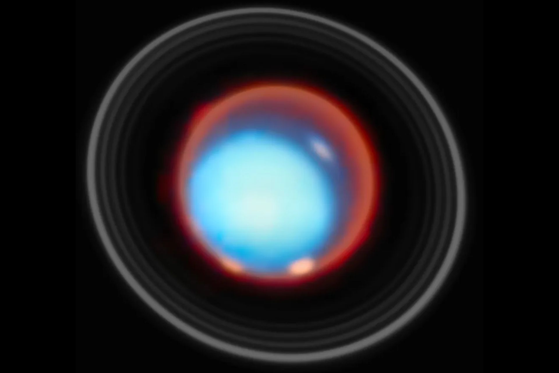 داده‌های به‌دست‌آمده از تلسکوپ فضایی جیمز وب، منجر به خلق ویدئوی تایم‌لپس خیره‌کننده‌ای از چرخش سیاره‌ی اورانوس در پهنه‌ی فضا شده است.