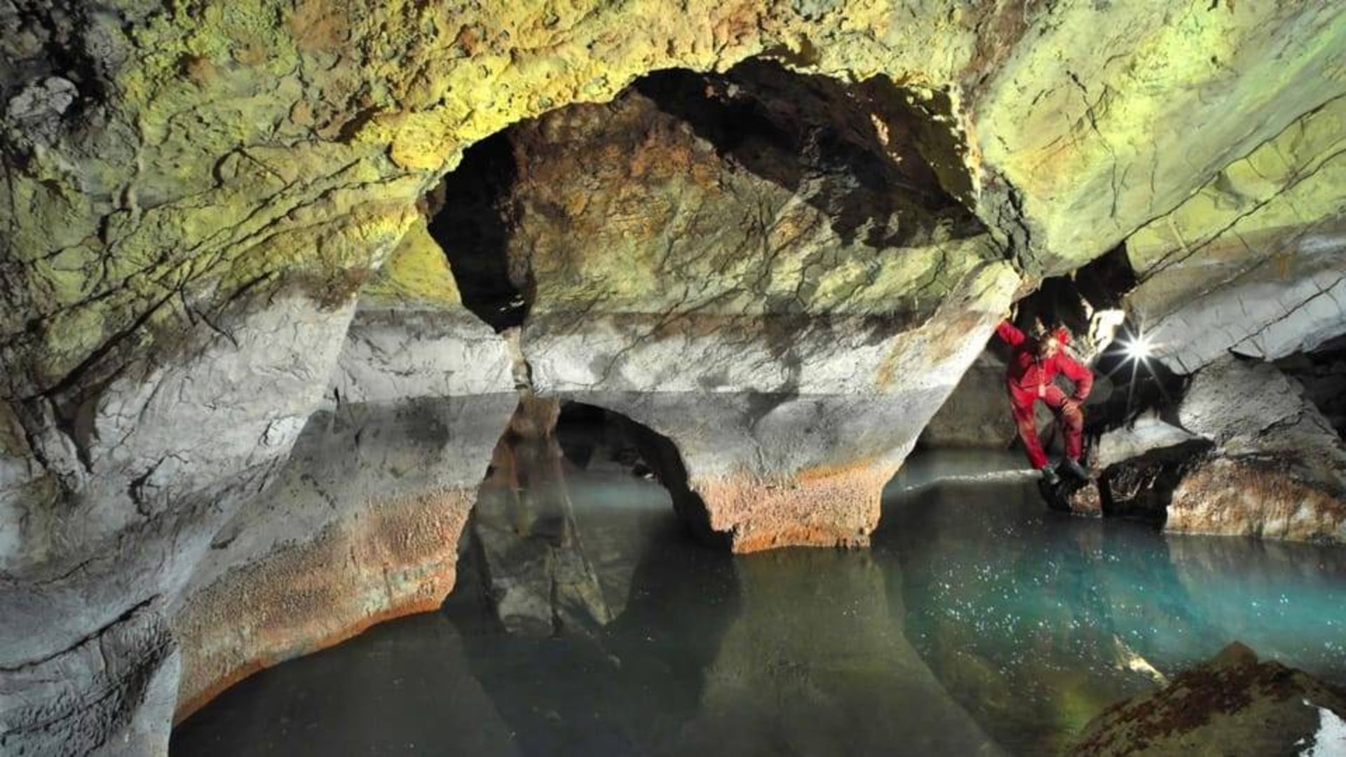 دریاچه حرارتی زیرزمینی