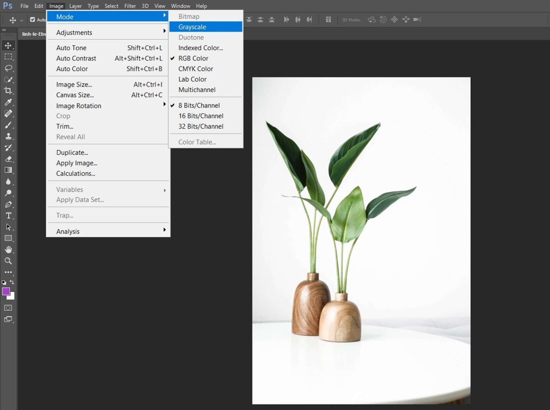 تبدیل خودکار عکس رنگی به grayscale  در فتوشاپ