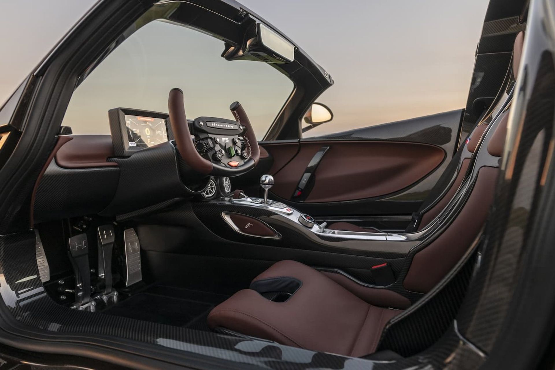 ابرخودرو Venom F5