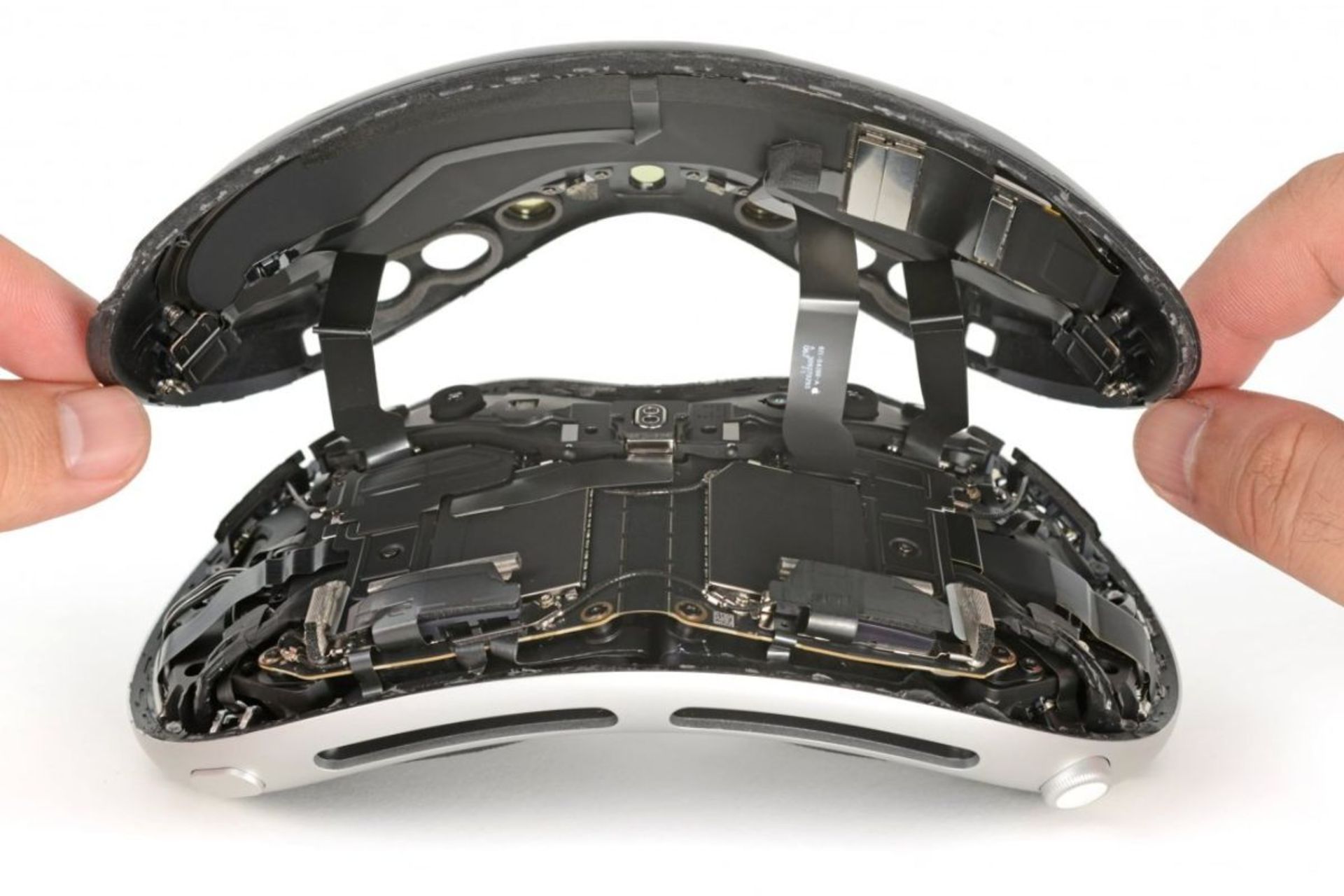 کالبدشکافی ویژن پرو اپل