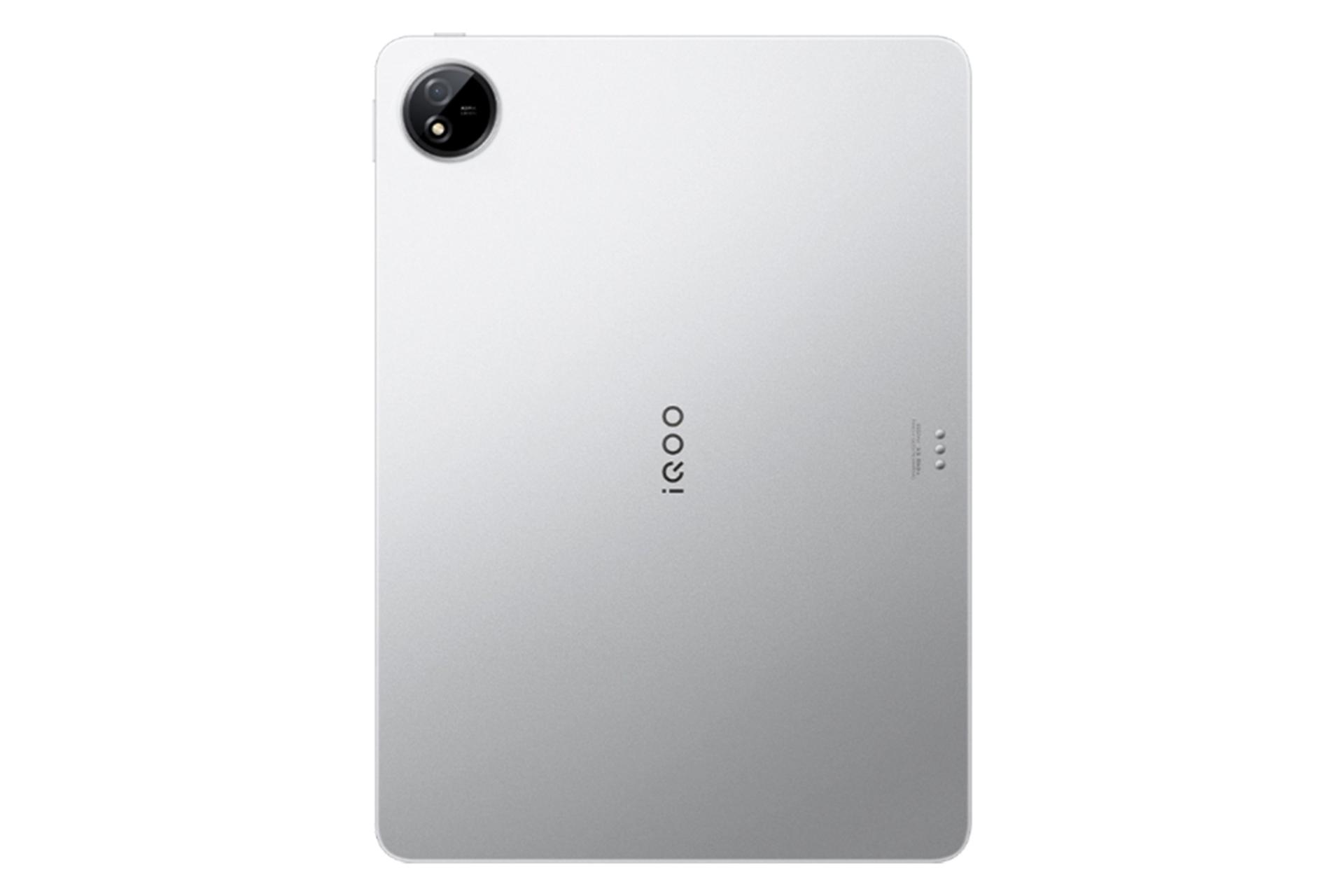 نمای پنل پشت تبلت iQOO پد 5 ویوو / vivo iQOO Pad5 با نمایش لوگو و دوربین پنل پشت رنگ نقره‌ای