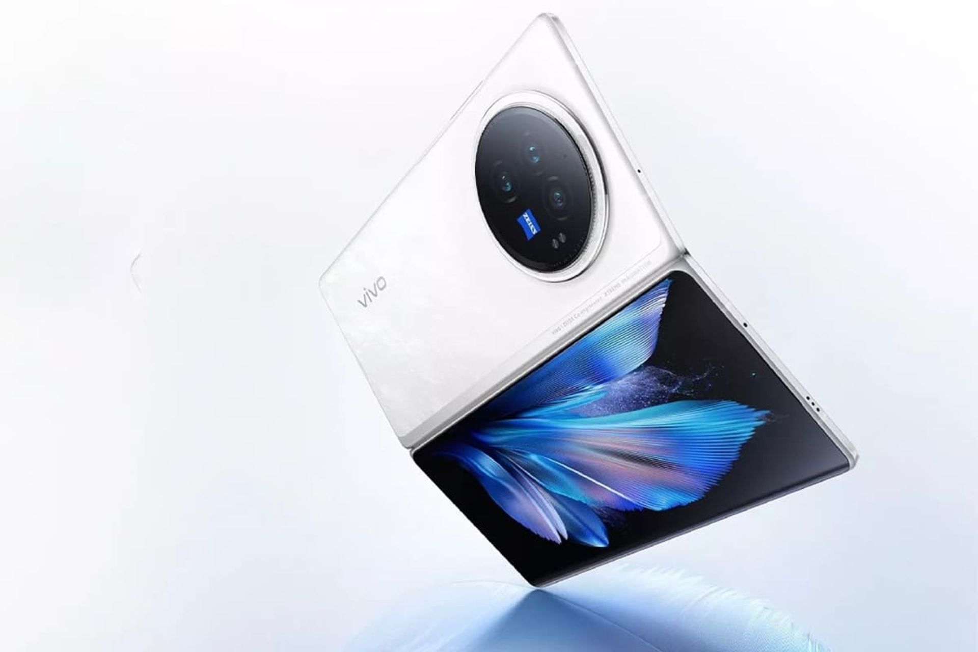 بخش پشتی مدل سفید گوشی ویوو ایکس فولد ۳ پرو