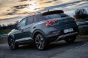 خودرو فولکس واگن تی راک Volkswagen T-Roc 2024 نمای پشت و جانبی
