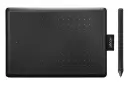 نمای کلی قلم نوری وکام One by Wacom Small با نمایش پد طراحی به همراه قلم