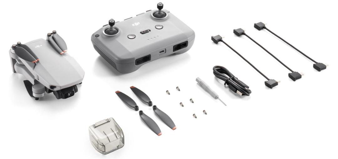 محتویات جعبه پهپاد DJI Mini 2 SE