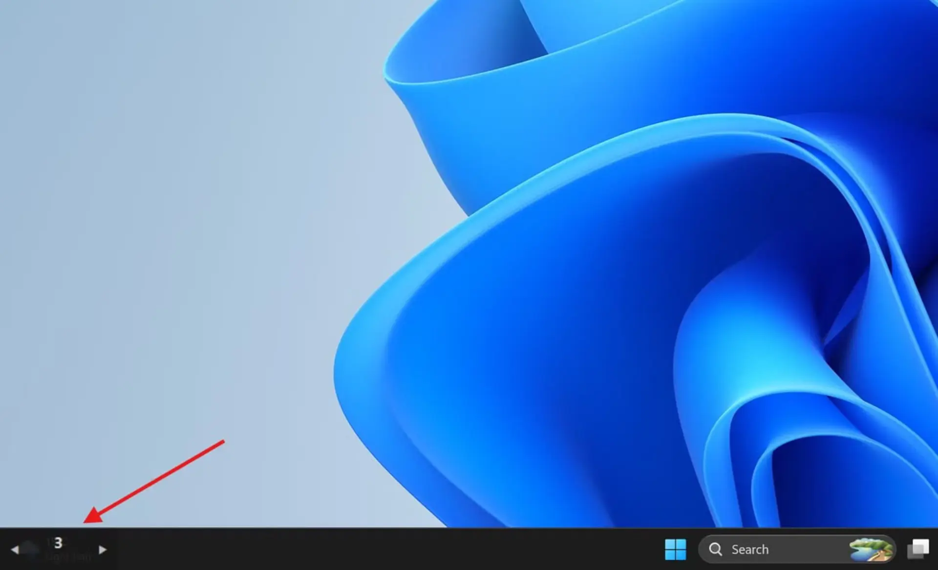 پسزمینه آبی و نوار وظیفه (Taskbar) در سیستمعامل ویندوز ۱۱