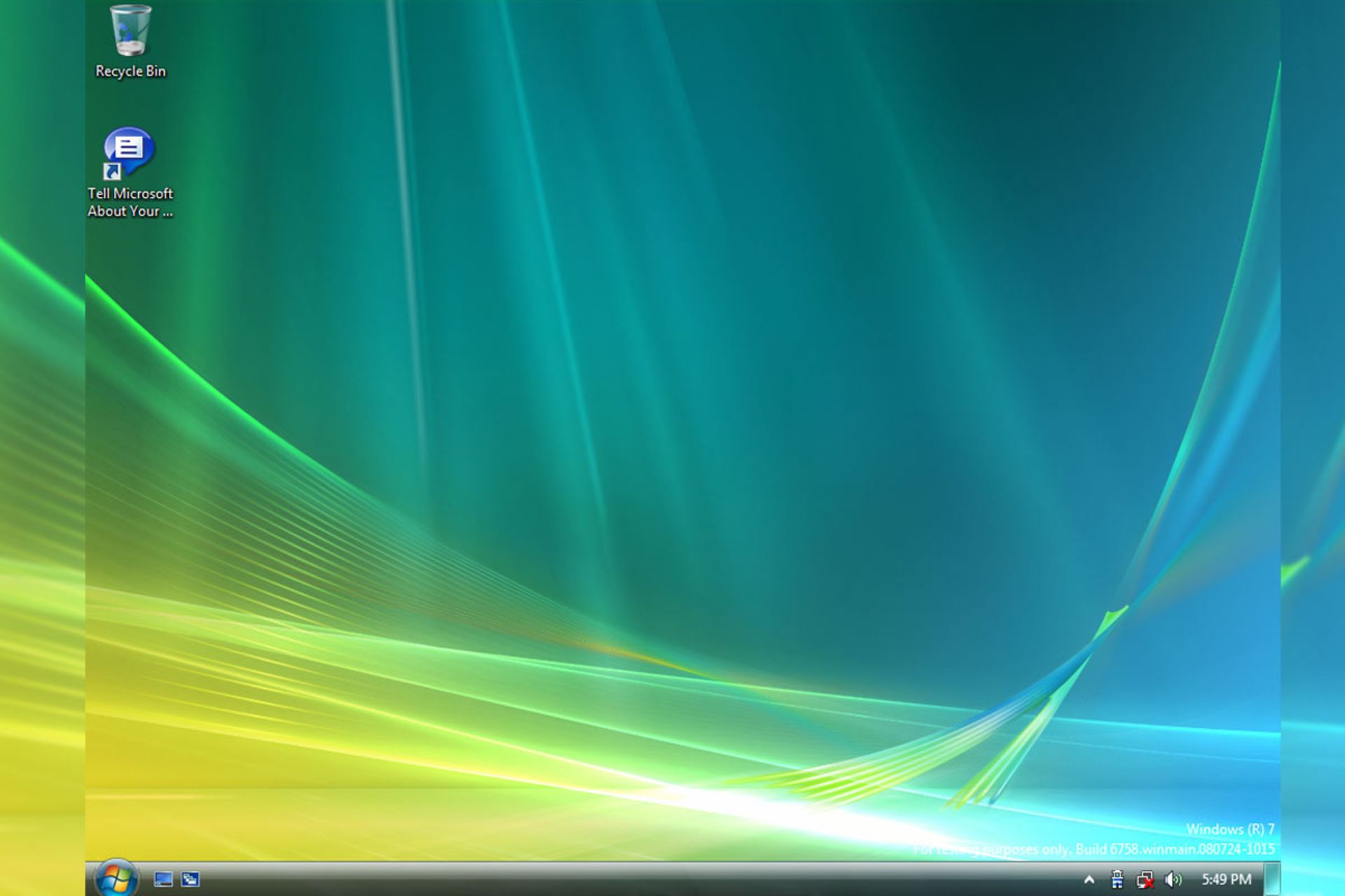 دسکتاپ بیلد 6758 ویندوز ۷