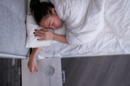 چگونه برنامه خواب ثابت می‌تواند از قلب ما محافظت کند؟