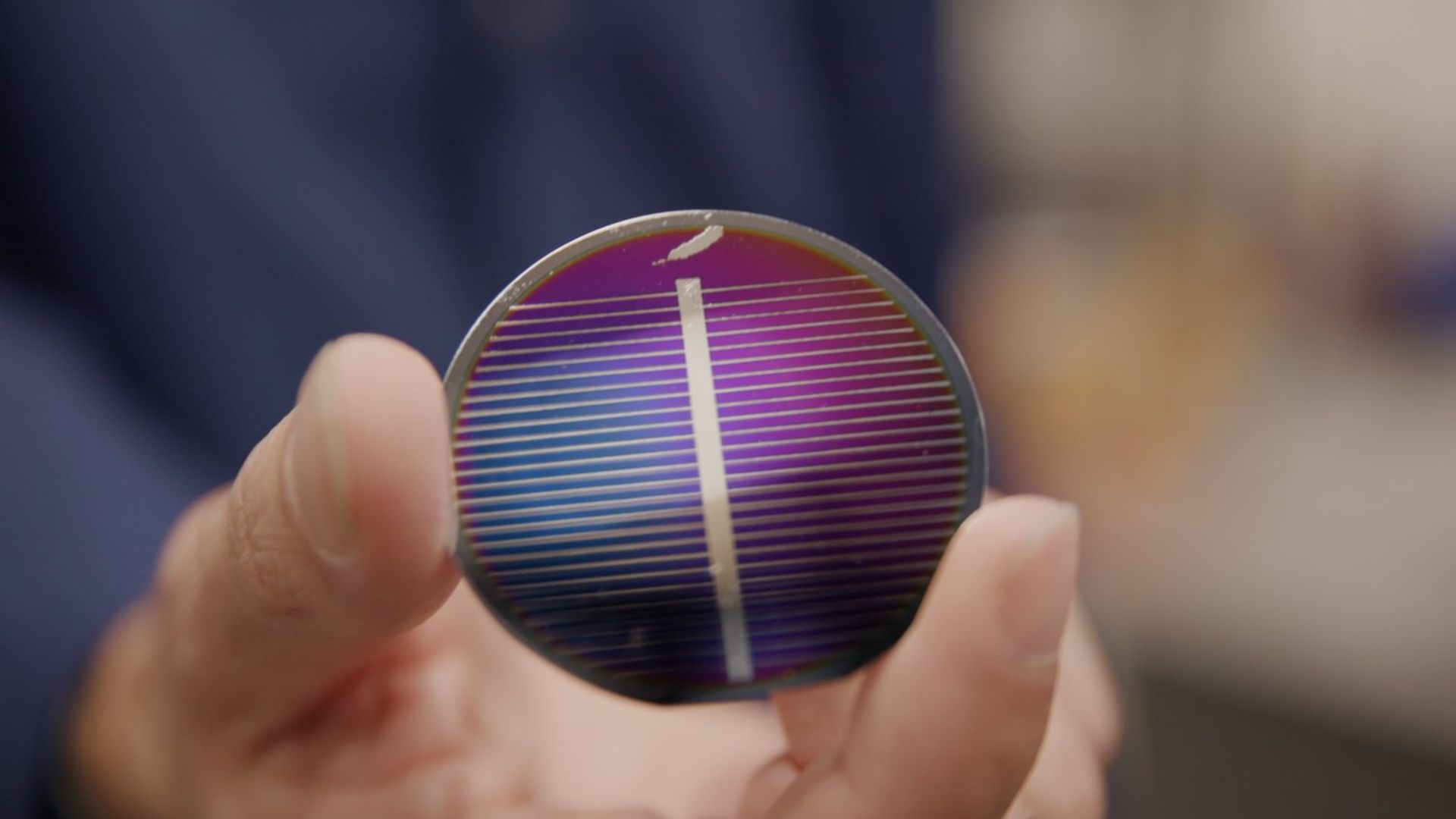 سلول خورشیدی ساخته‌شده از خاک شبیه‌سازی‌شده ماه