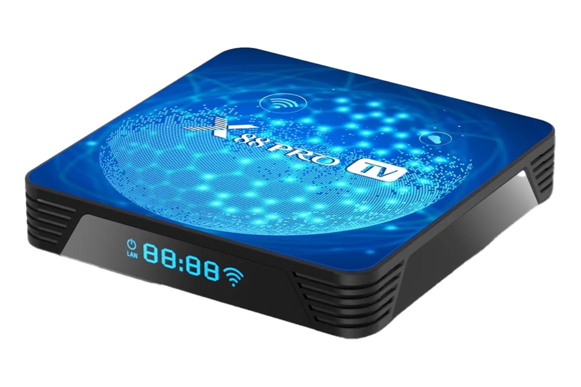 نمای نیمرخ اندروید باکس ایکس 88 PRO TV با نمایشگر روشن و نمایش پنل بالا و کناری