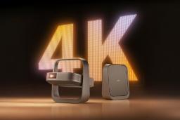 پروژکتور Z9X اکس‌جیمی روی میز نمای جلو