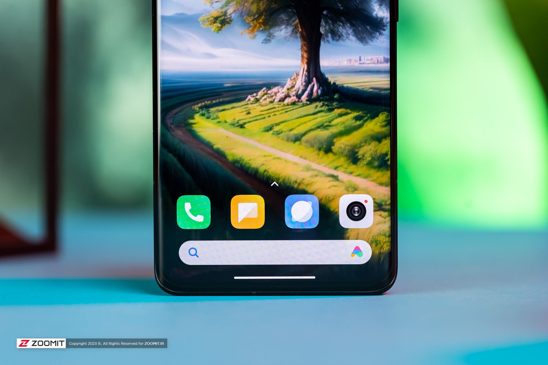 حاشیه‌ی پایین نمایشگر شیائومی ۱۳ اولترا