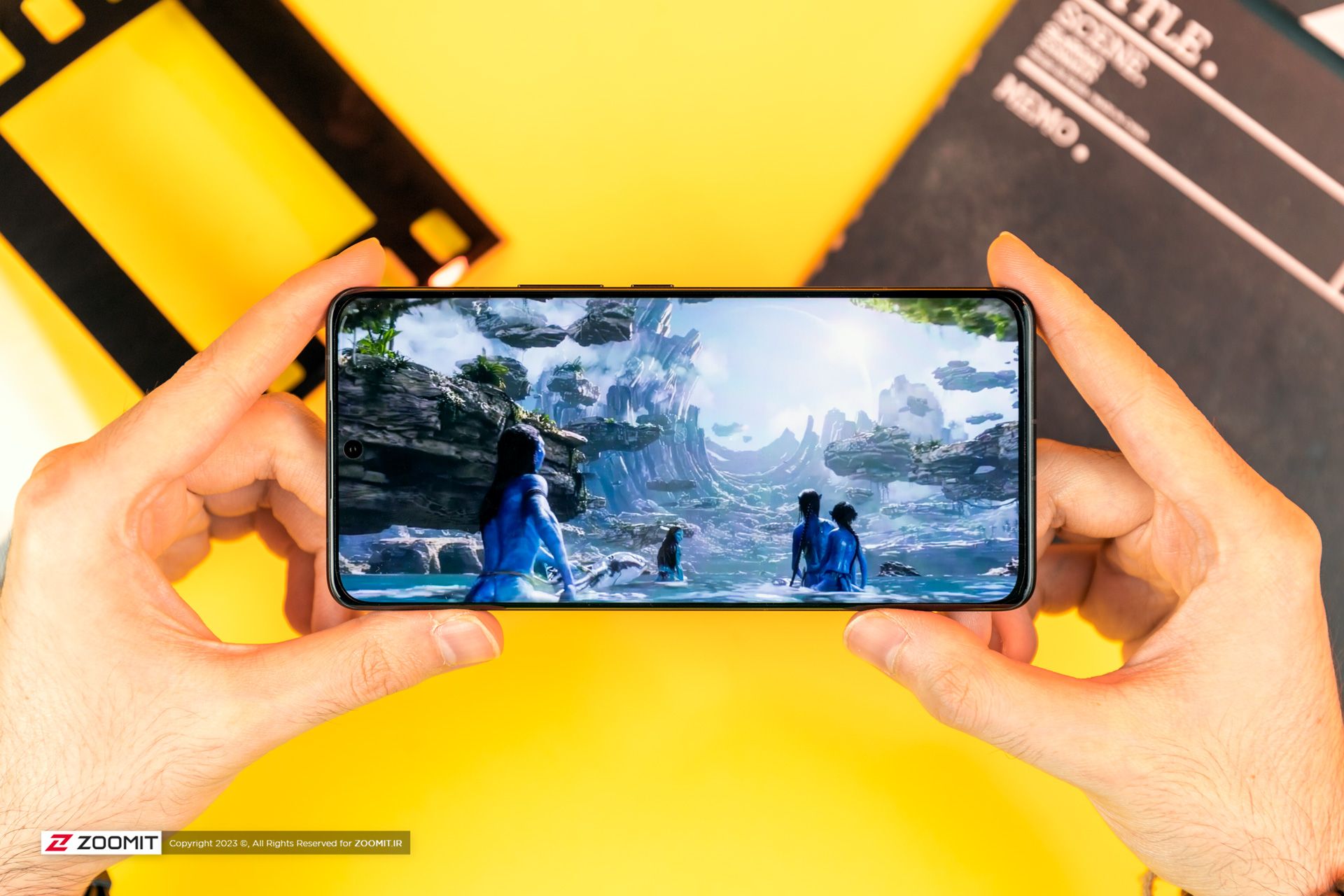 تماشای فیلم با شیائومی ۱۳ اولترا