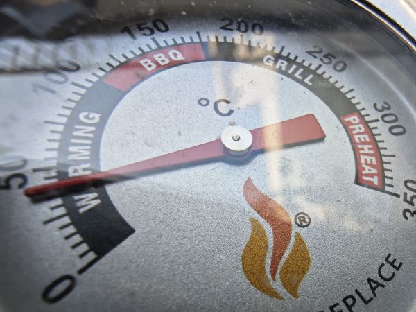 Barbecue thermometer 1