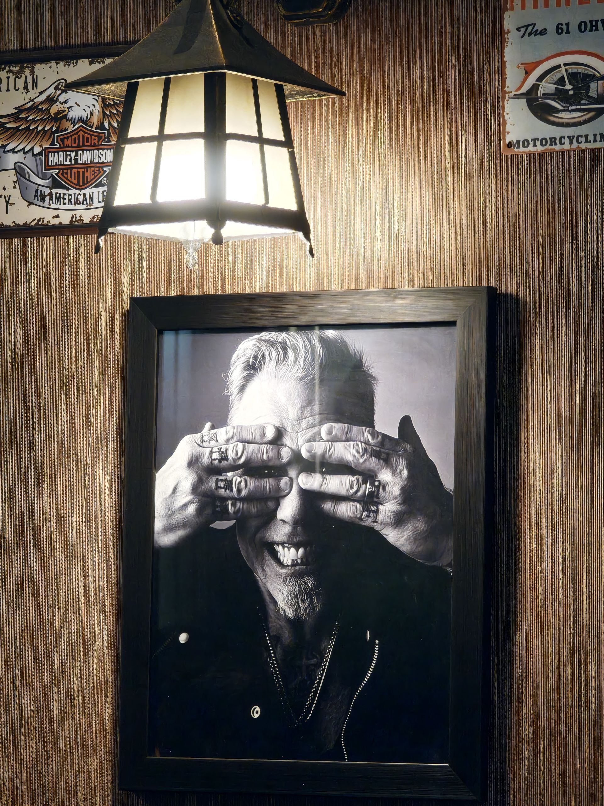 تابلو جیمز هتفیلد، نوازنده و خواننده گروه متالیکا