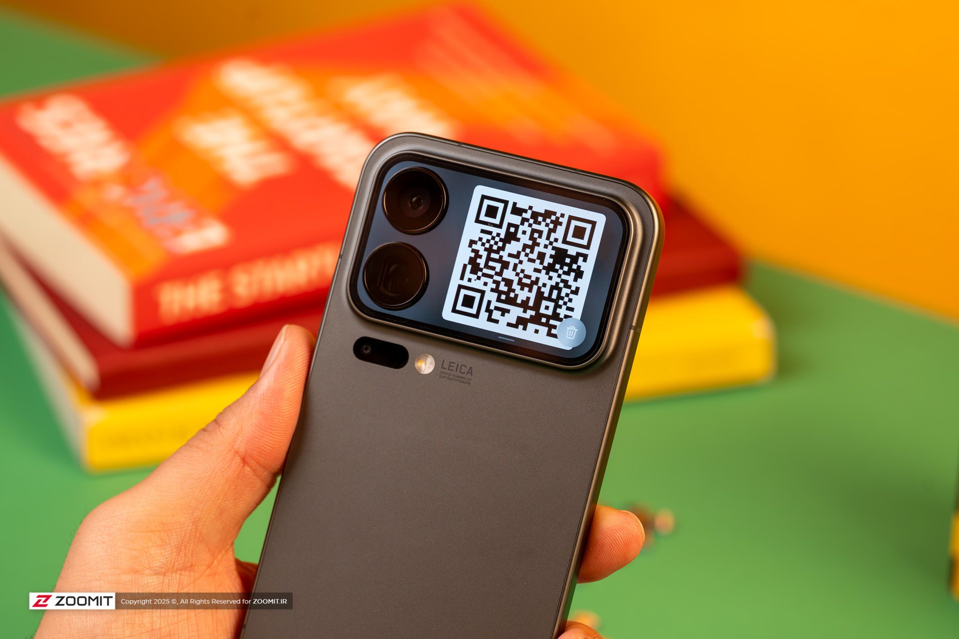 کیو آر کد روی نمایشگر پشتی شیائومی ۱۷ پرو مکس
