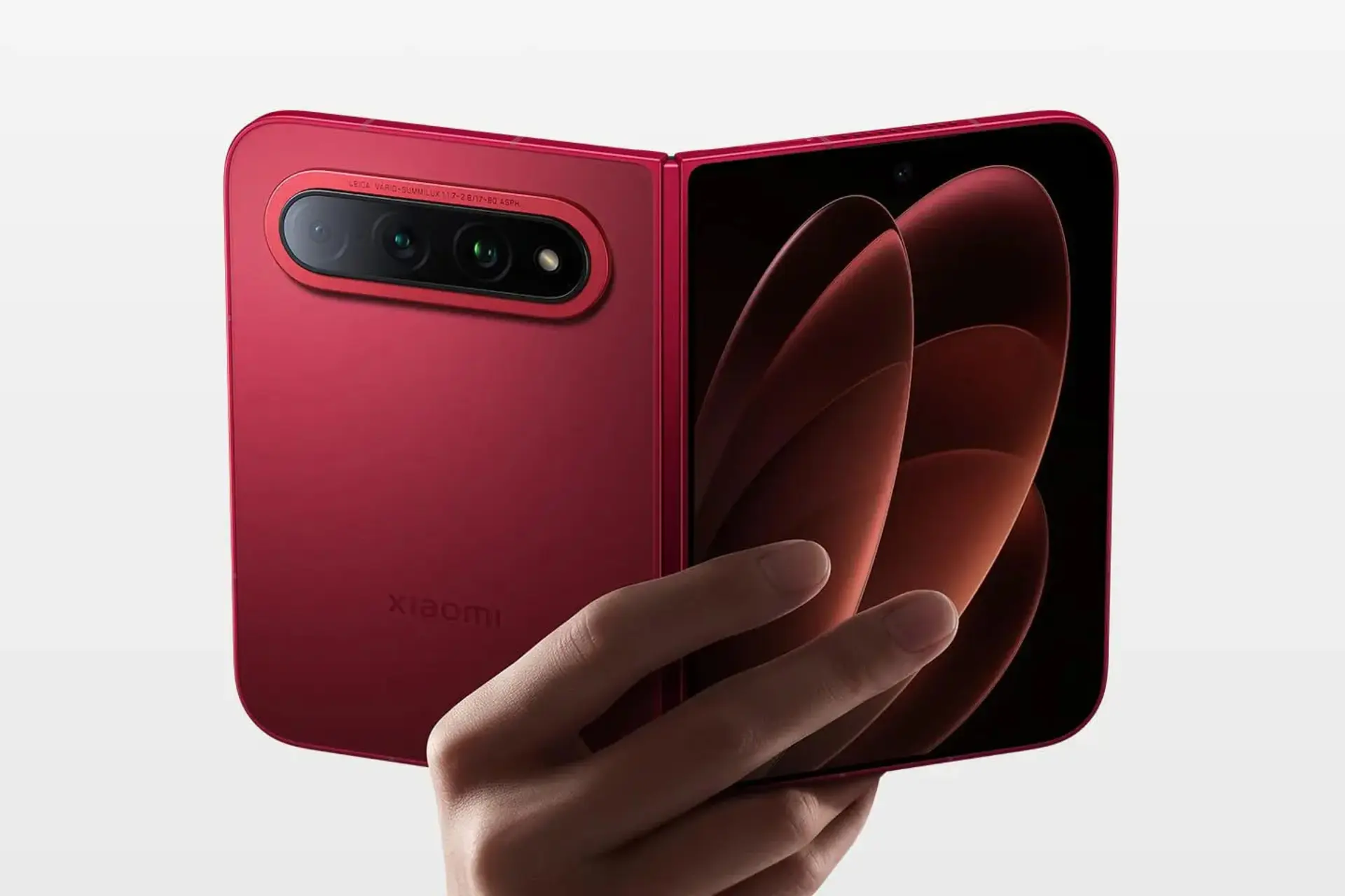 گوشی تاشو شیائومی ۱۸ فولد (Xiaomi 18 Fold) با بدنه رنگ گیلاسی