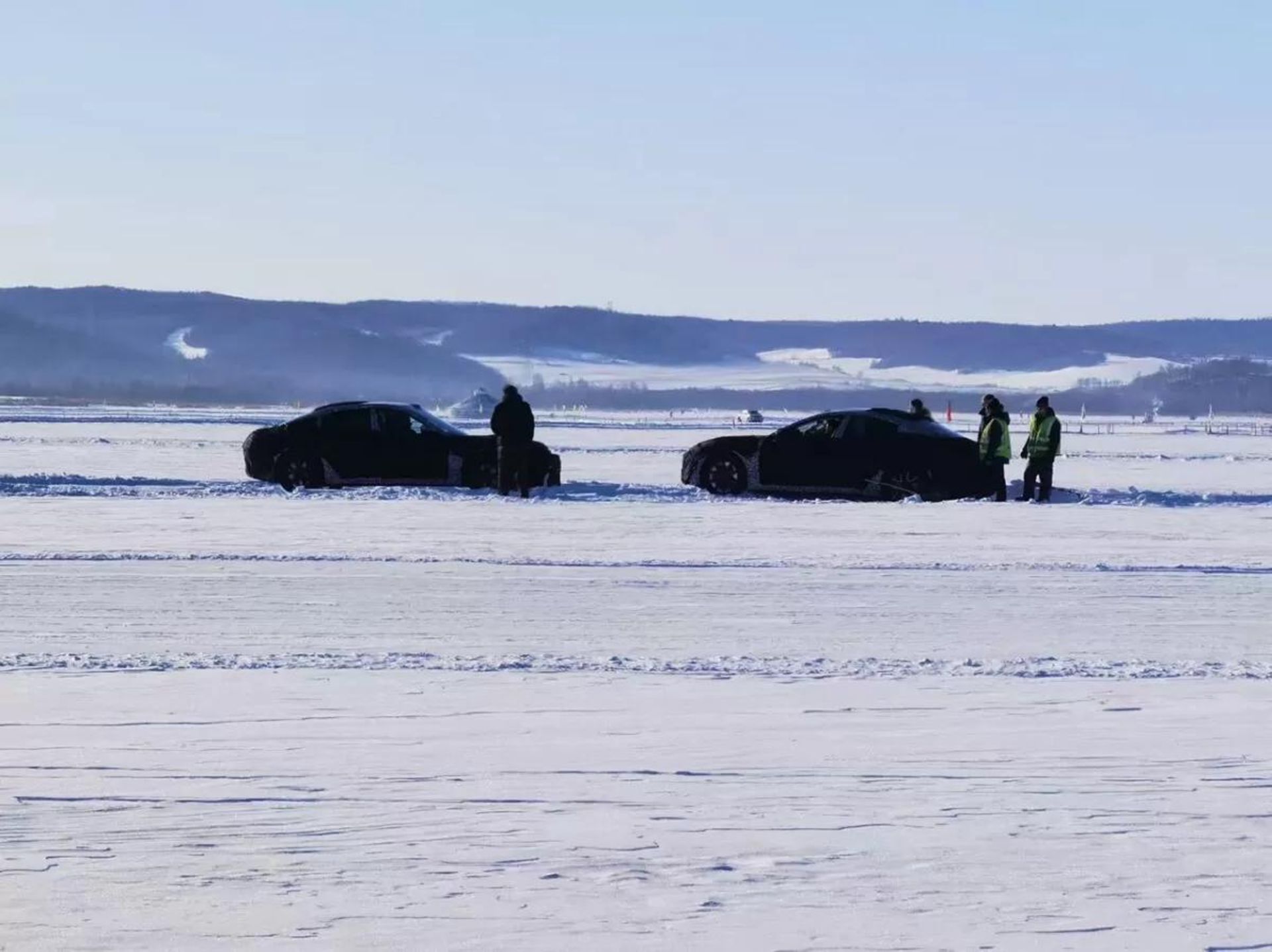 آزمایش خودرو برقی شیائومی در برف