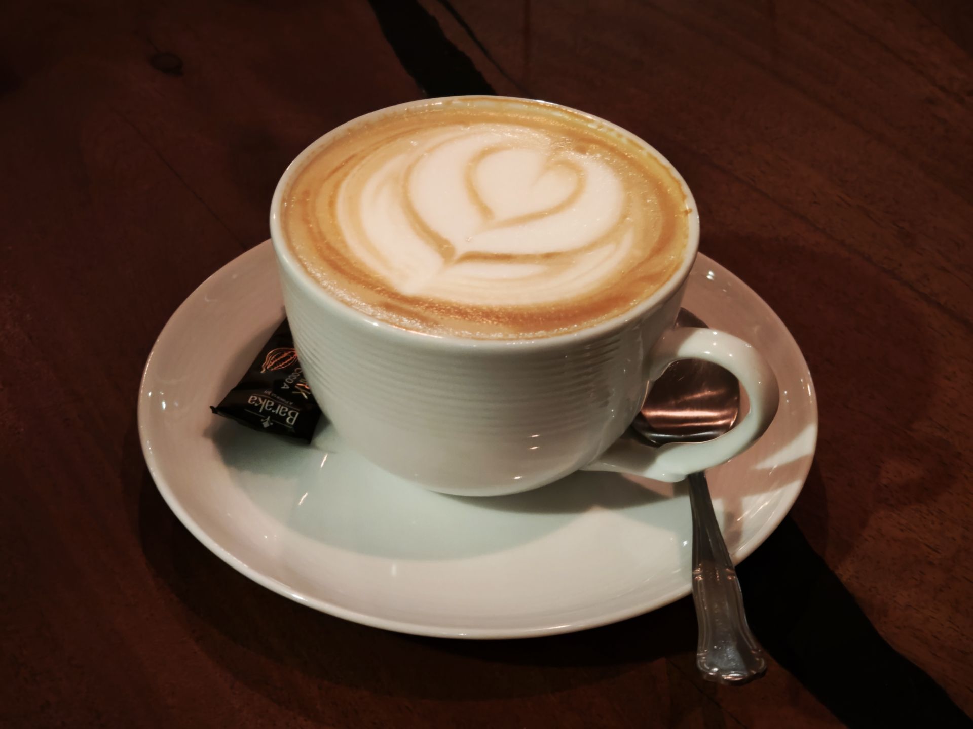 نمونه عکس میکس فولد ۳ شیائومی در نور کم عکس دوم