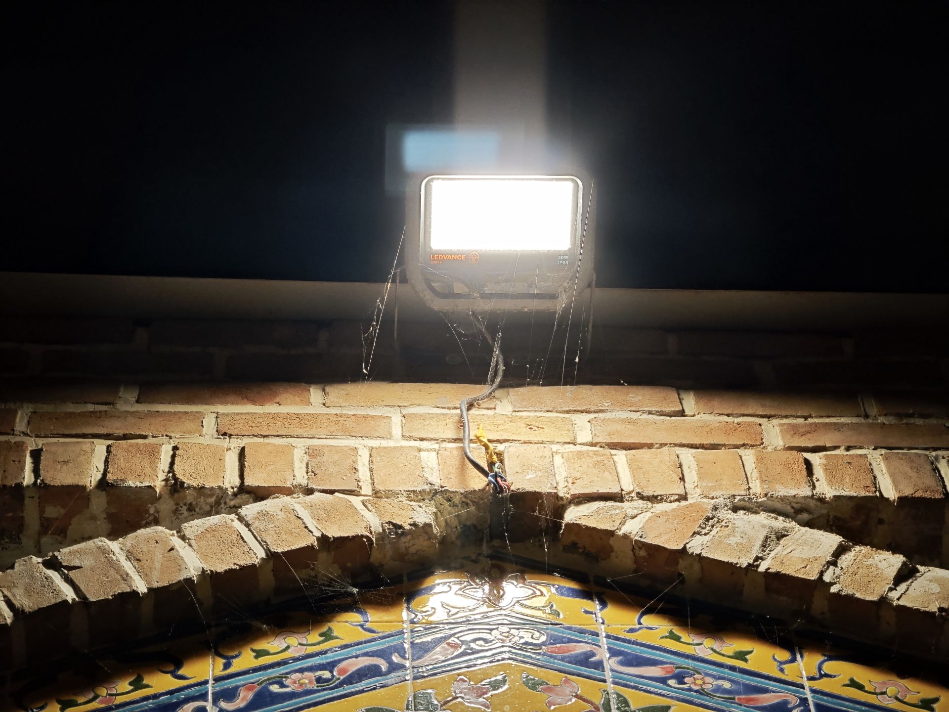 نمونه عکس میکس فولد ۳ شیائومی در نور کم عکس نوزدهم