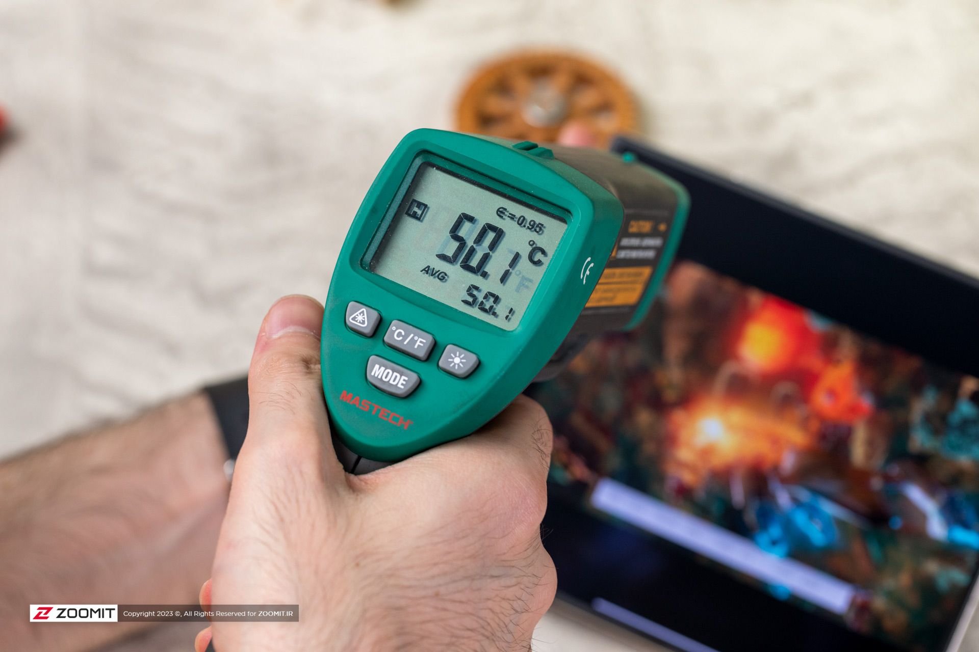 تست داغی بدنه میکس فولد ۳ شیائومی