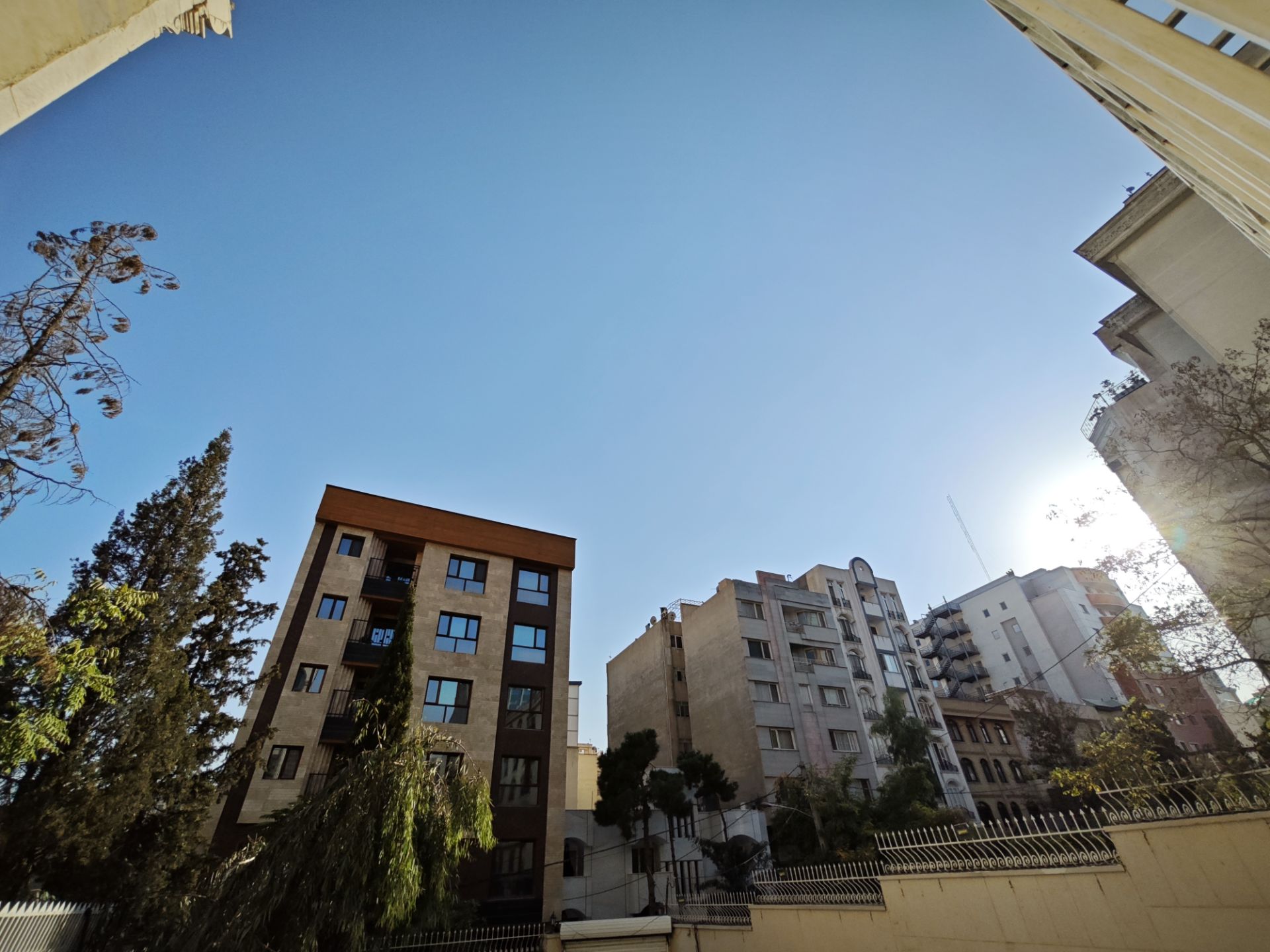 دوربین اولتراواید میکس فولد ۳ در روز