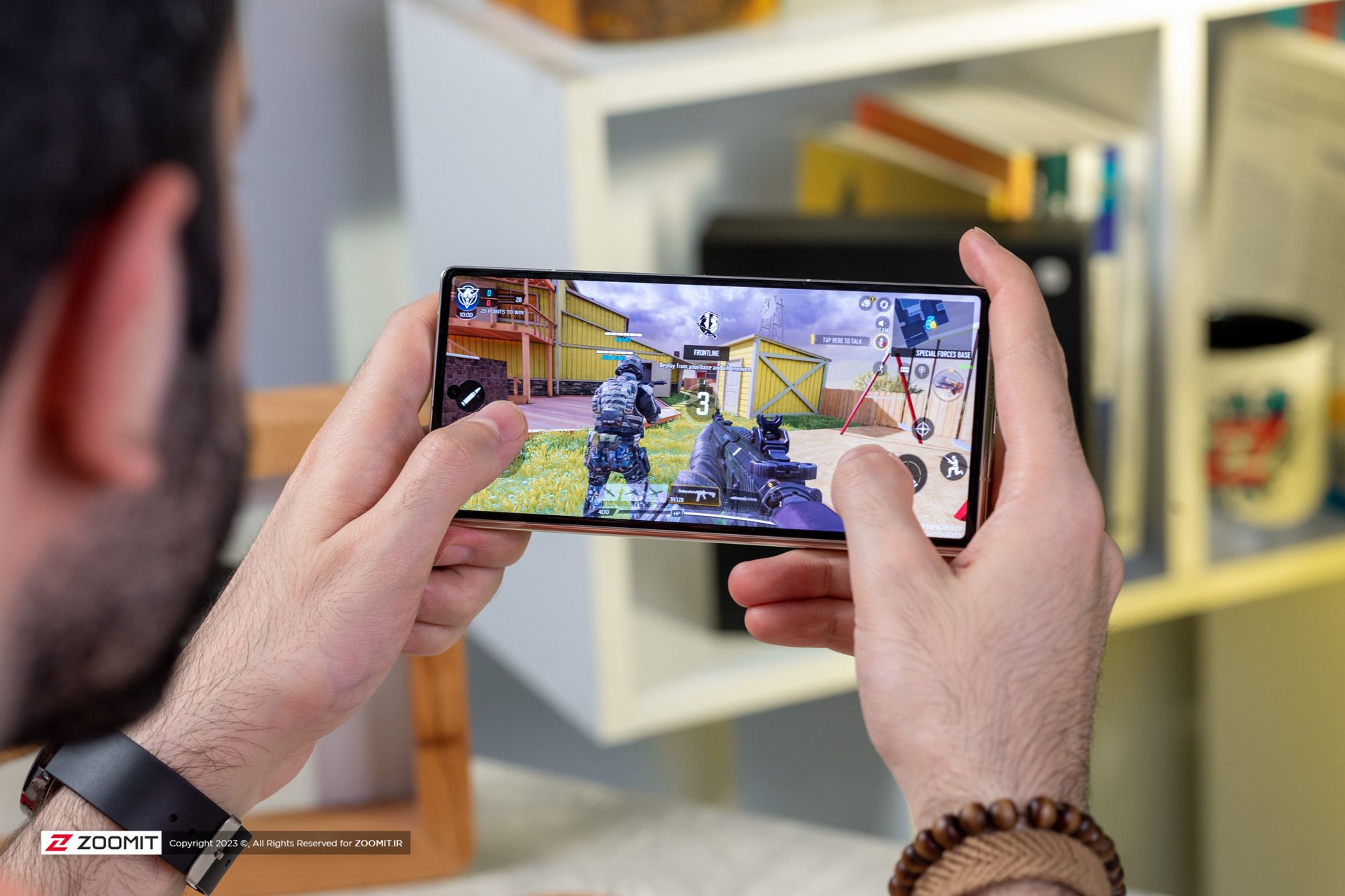 اجرای بازی با میکس فولد ۳ شیائومی