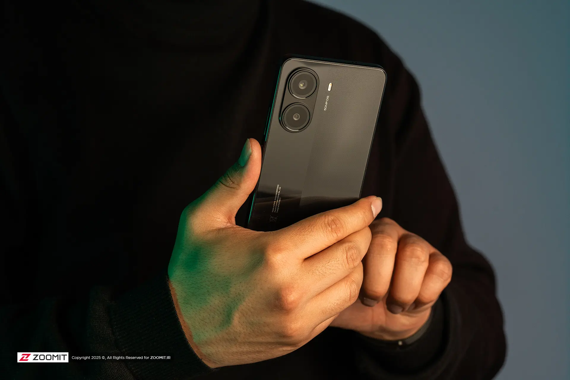 نمای پشتی پوکو X7 پرو