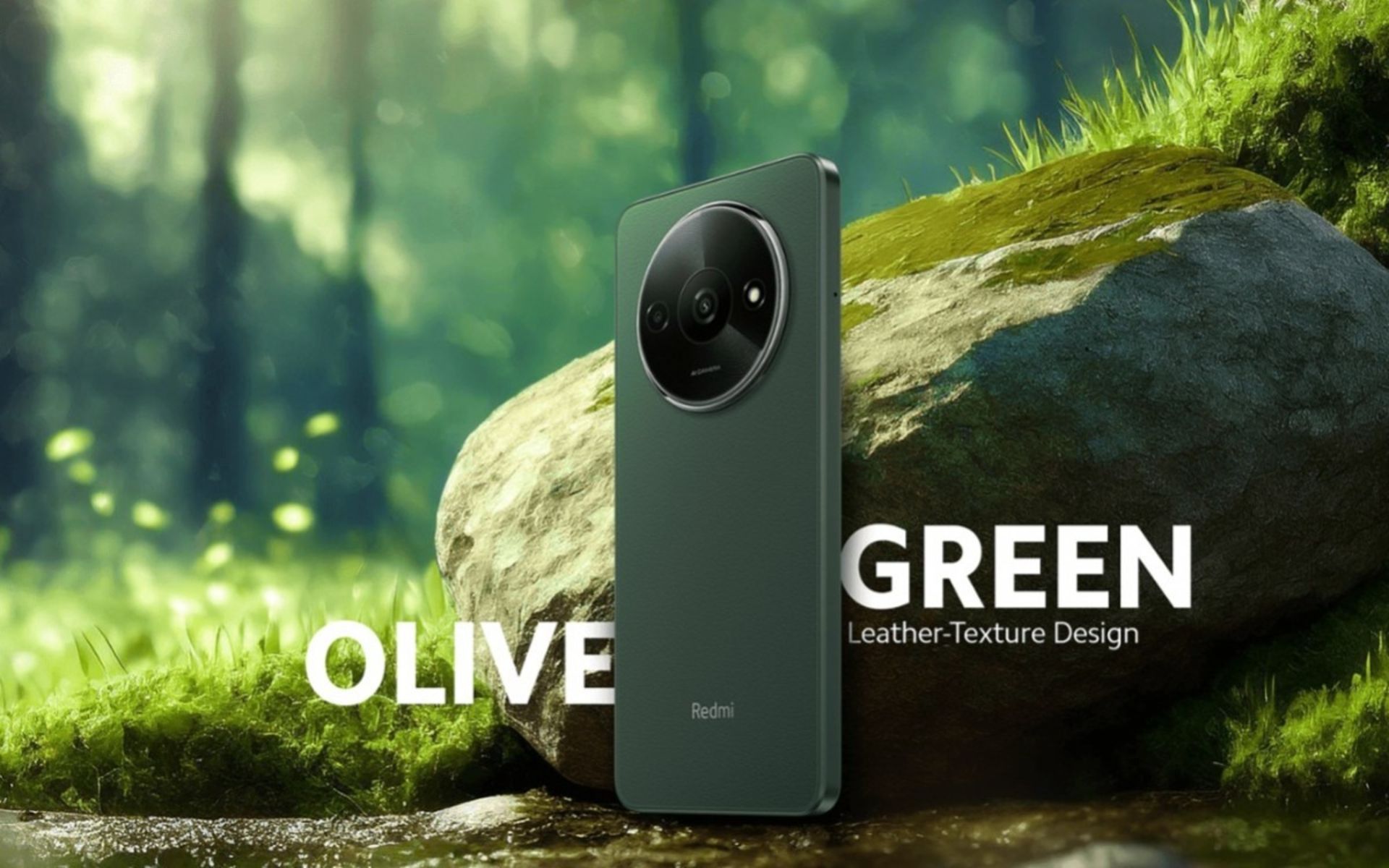 پنل پشتی گوشی شیائومی ردمی A3 در رنگ سبز ایستاده کنار سنگ درون جنگل