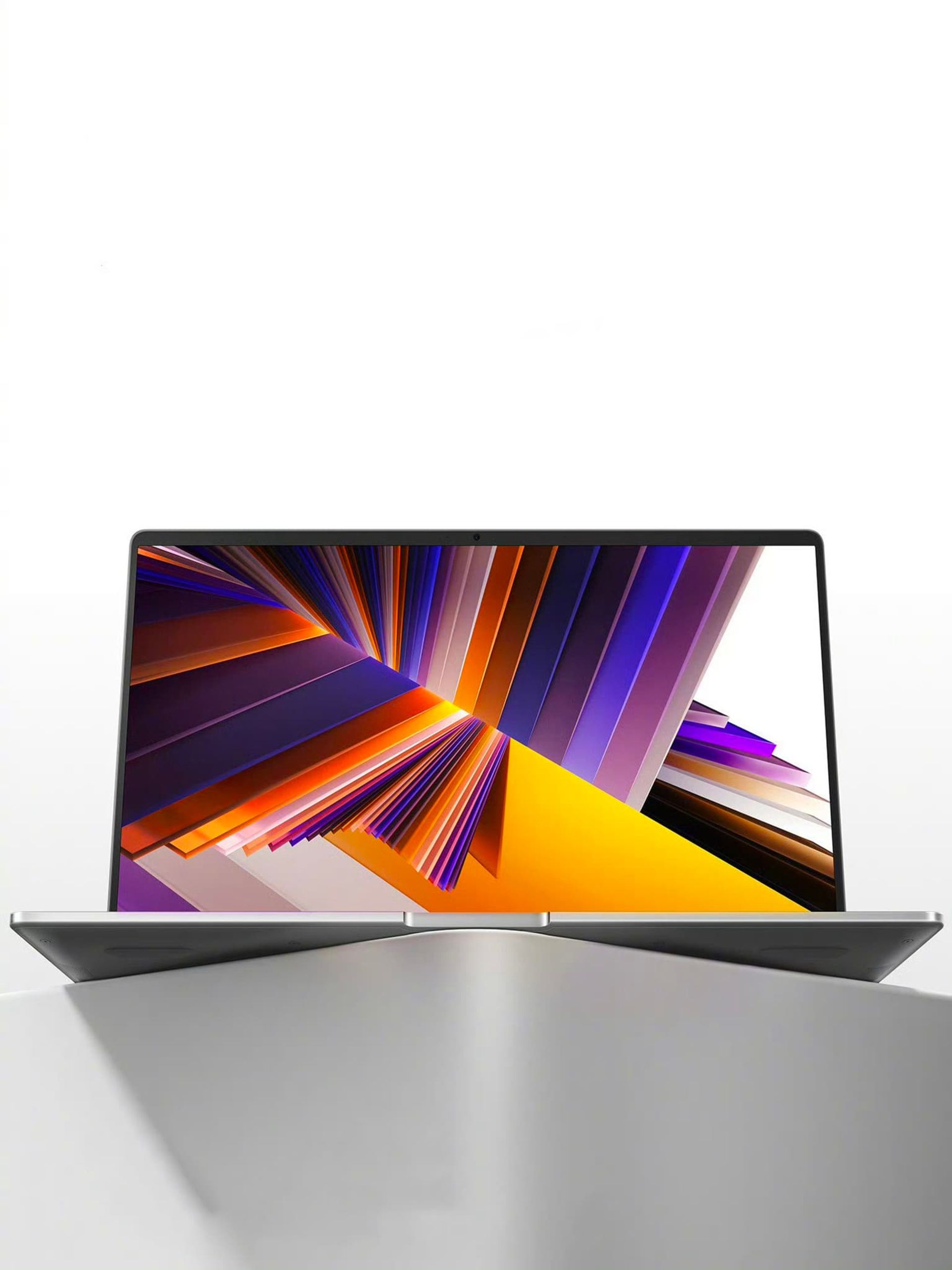 لپ تاپ ردمی بوک ۲۰۲۴ شیائومی از نمای جلو مدل ۱۶ اینچ