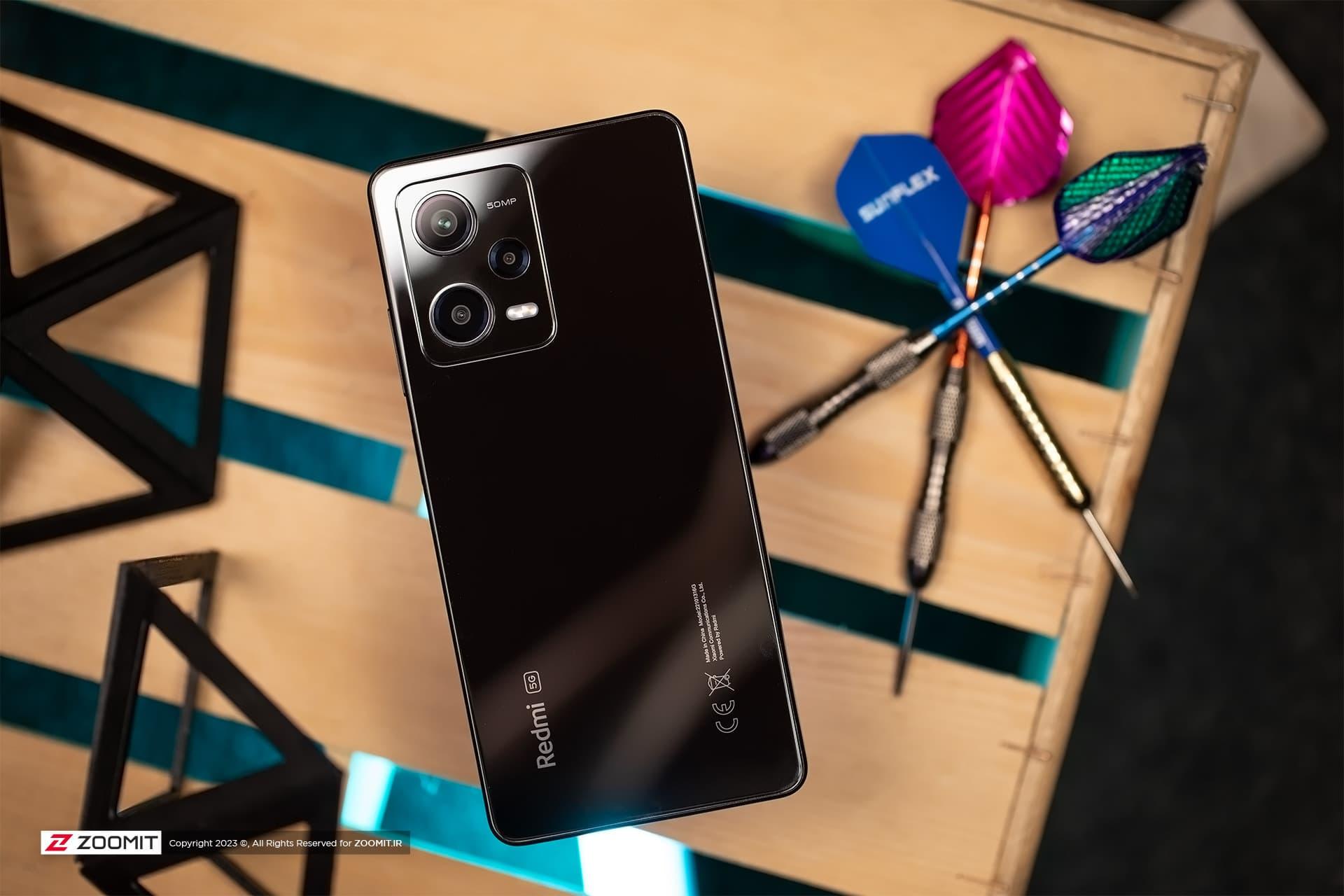 نمای پشت ردمی نوت ۱۲ پرو 5G شیائومی مشکی