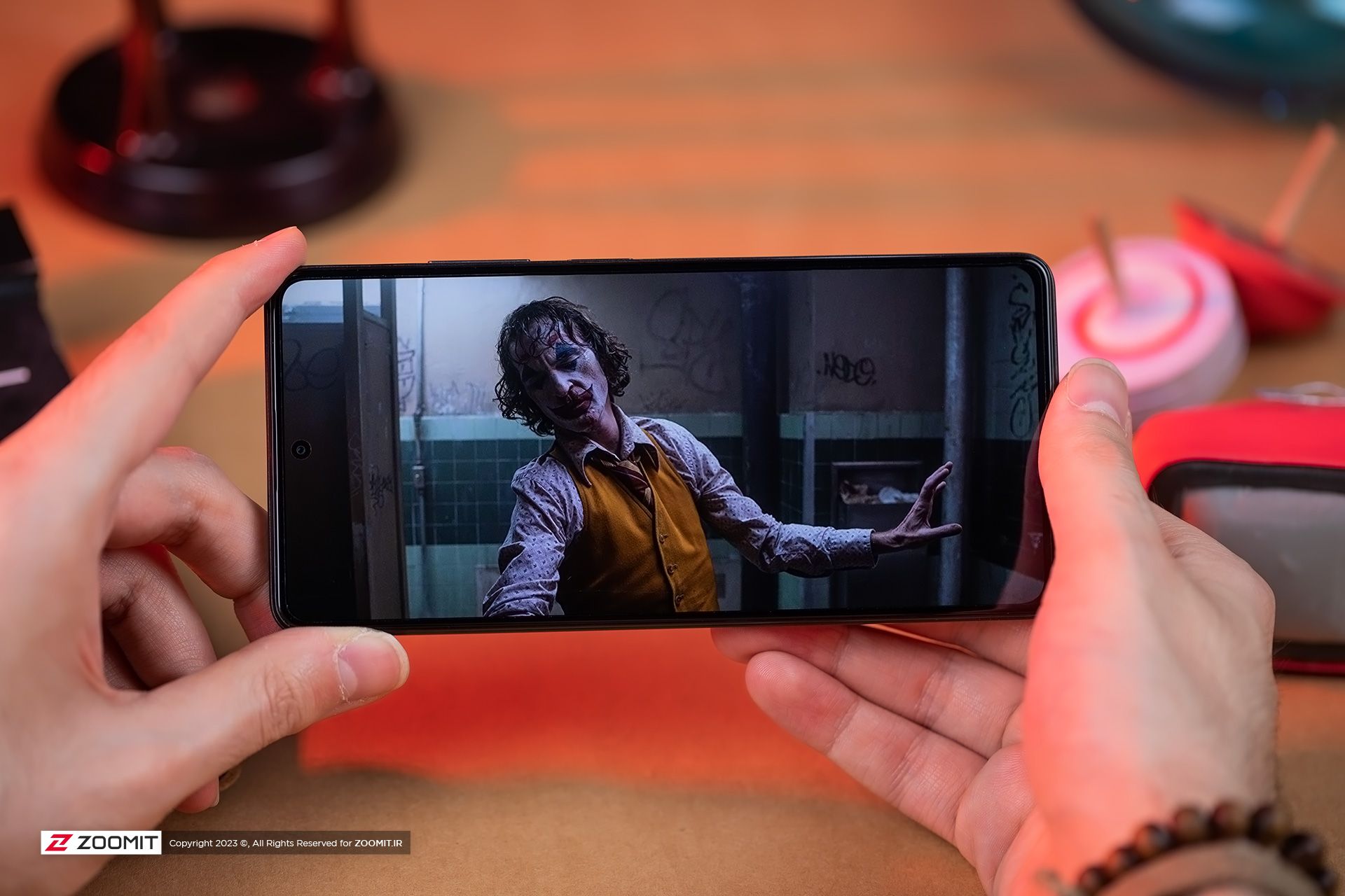 تماشای فیلم با ردمی نوت ۱۲ پرو پلاس شیائومی