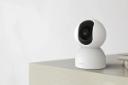 دوربین نظارتی شیائومی Xiaomi Smart Camera C400 روی میز