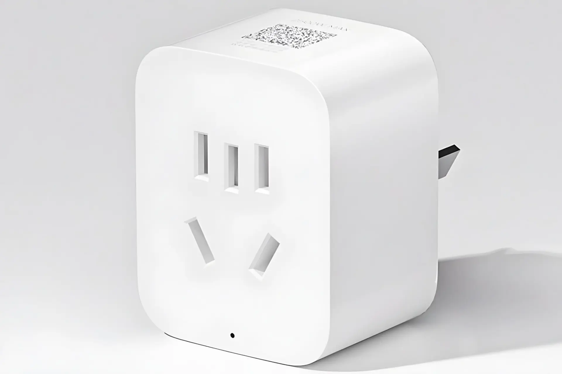 پریز هوشمند شیائومی (Xiaomi Smart Plug) با طراحی سفید و مدرن