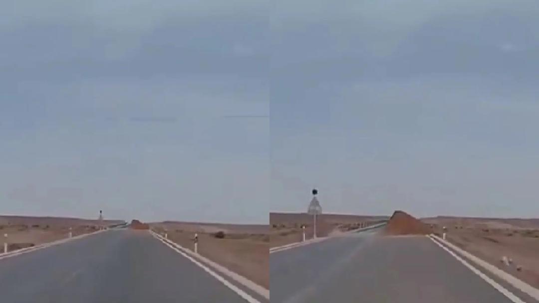 جاده‌ی خاکی