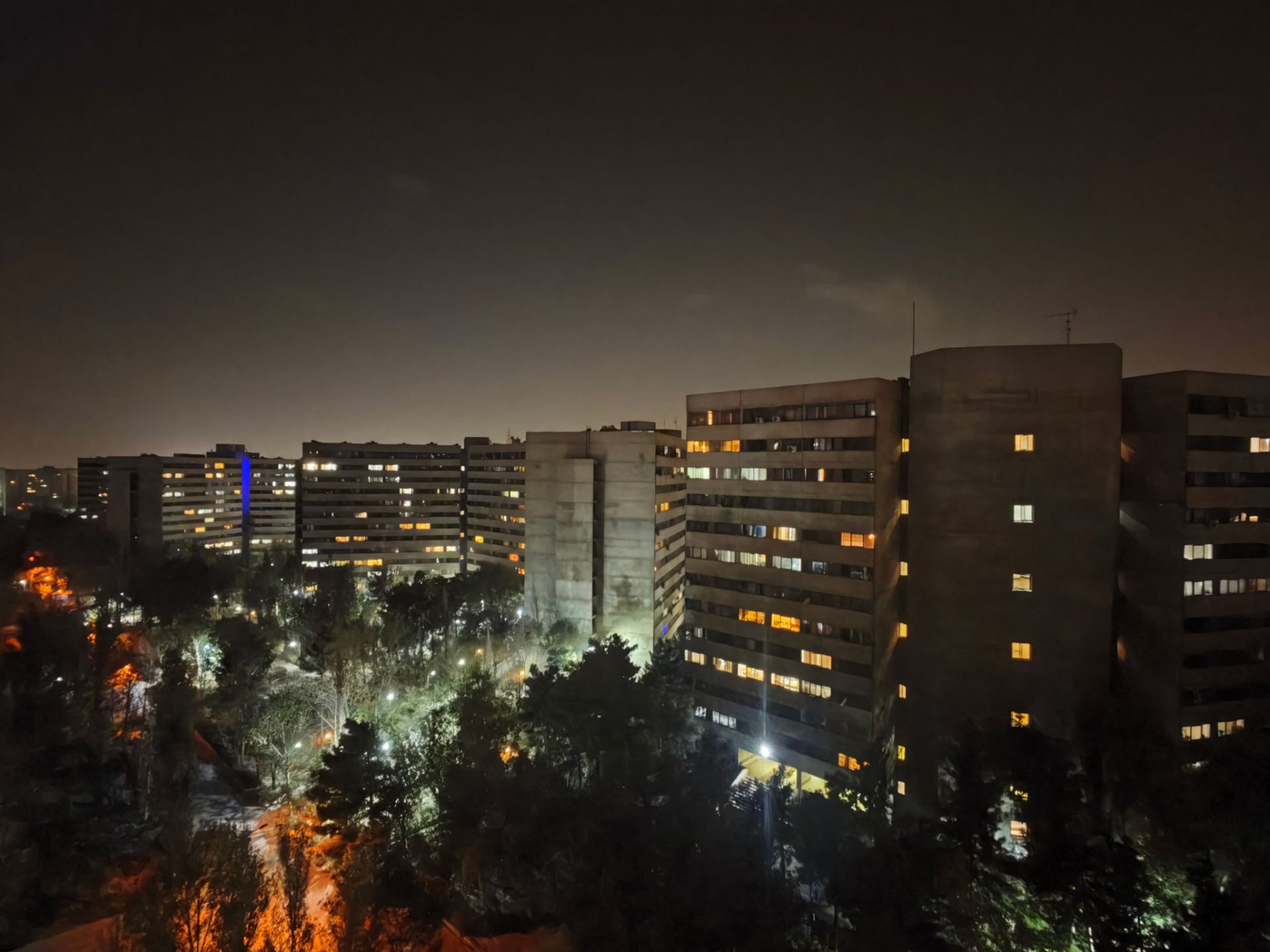 ساختمان های مسکونی